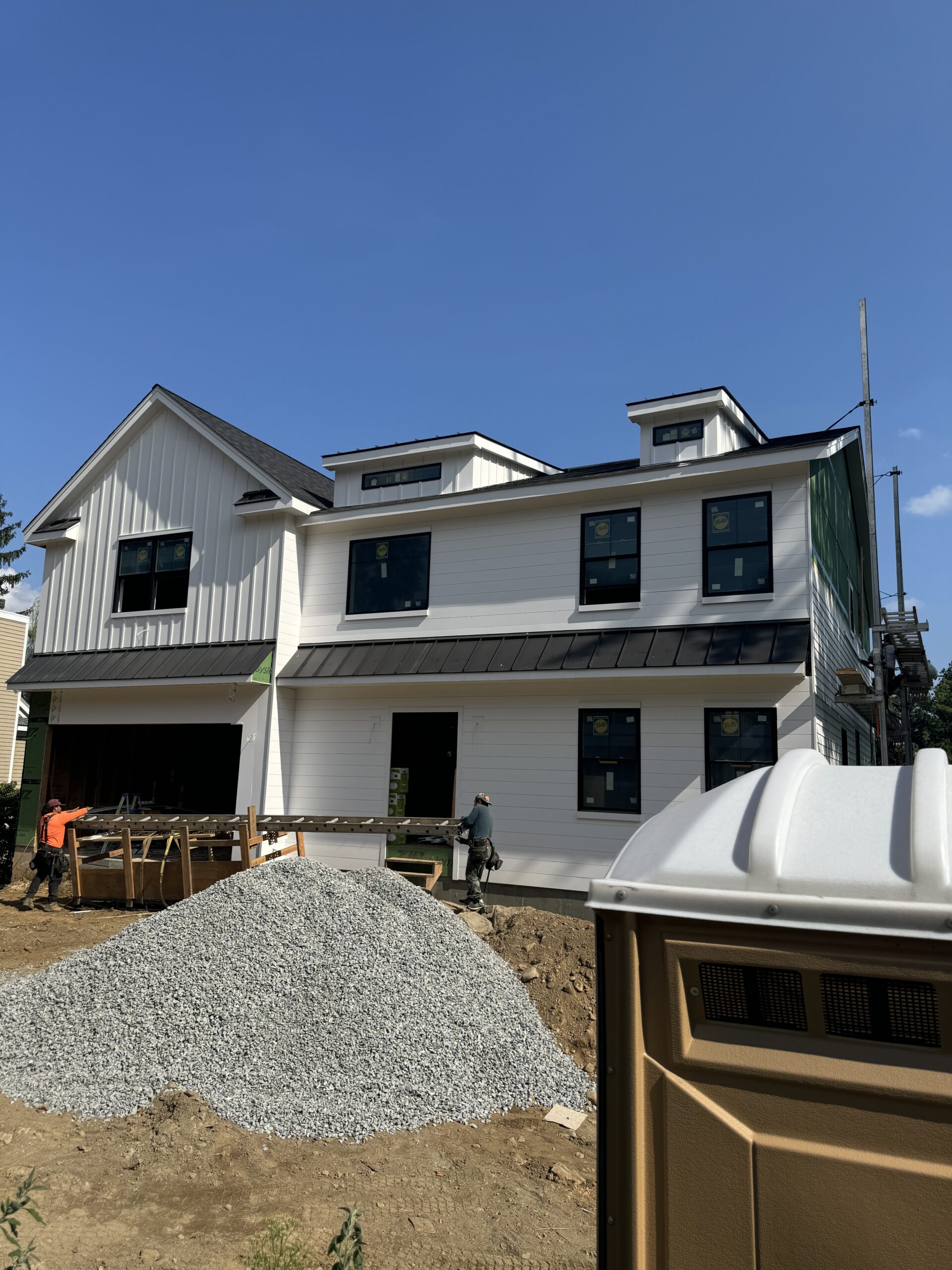 Read more about the article The Top Signs Your Roof May Need Replacement